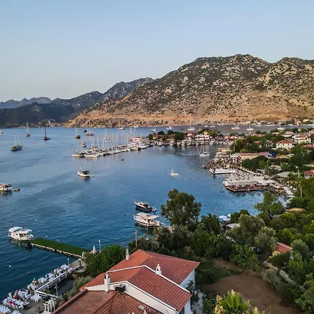 Pineloft Selimiye Otel *